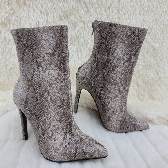 Textured Gray Snake Design Ankle Booties 4" heel - Picture 2 of 4